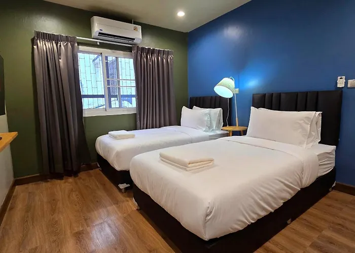 Postel Chinatown 3*