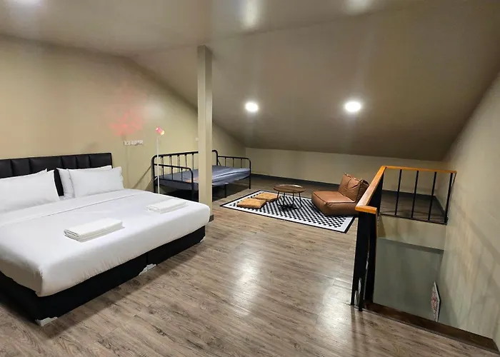 Postel Chinatown 3*