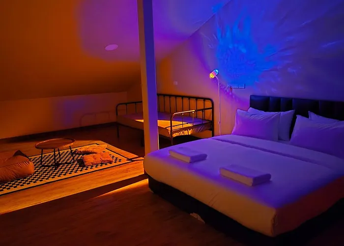 Postel Chinatown Guest house 3*