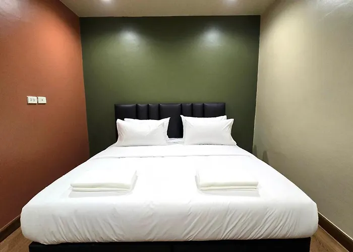 Postel Chinatown 3*
