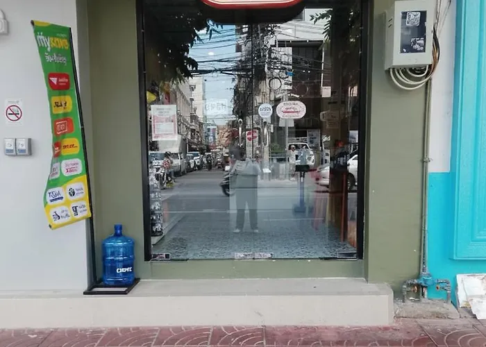 Postel Chinatown Guest house